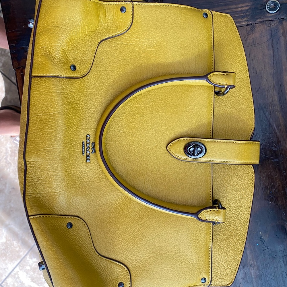 NWOT yellow coach purse.